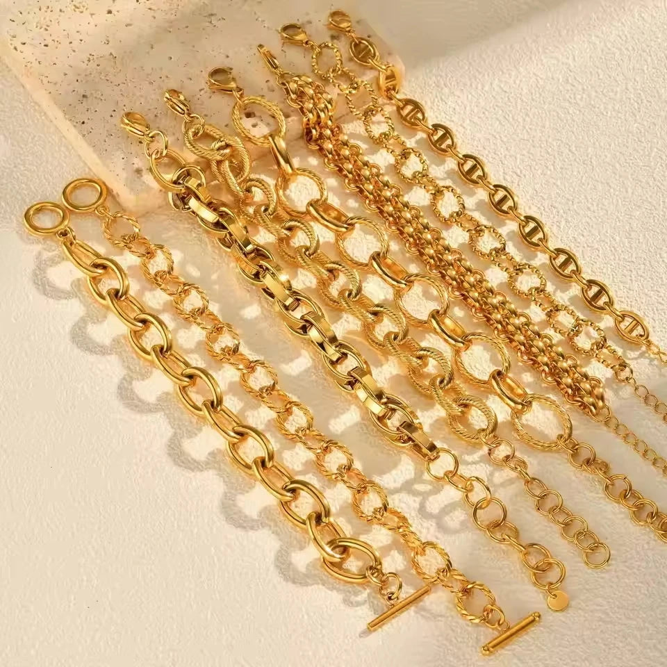 Gold Chunky Toggle Chain Bracelet for Women - Ellivora